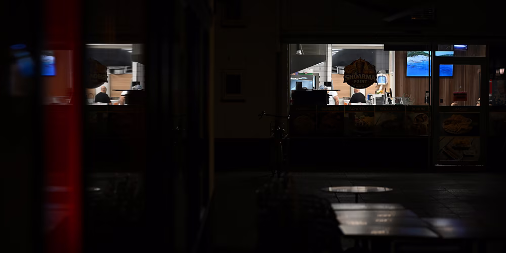 039